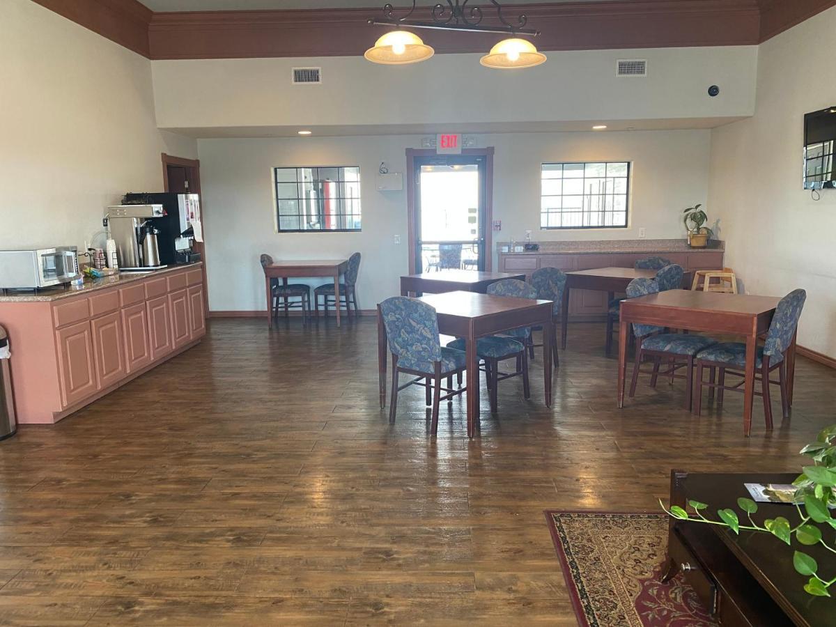 Southern Inns And Suites Now Offering Rv Spaces For Rent Yorktown Exteriör bild