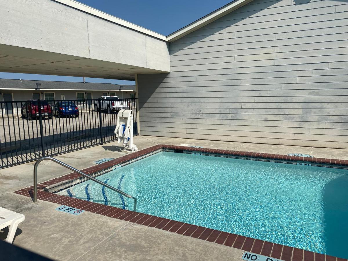 Southern Inns And Suites Now Offering Rv Spaces For Rent Yorktown Exteriör bild